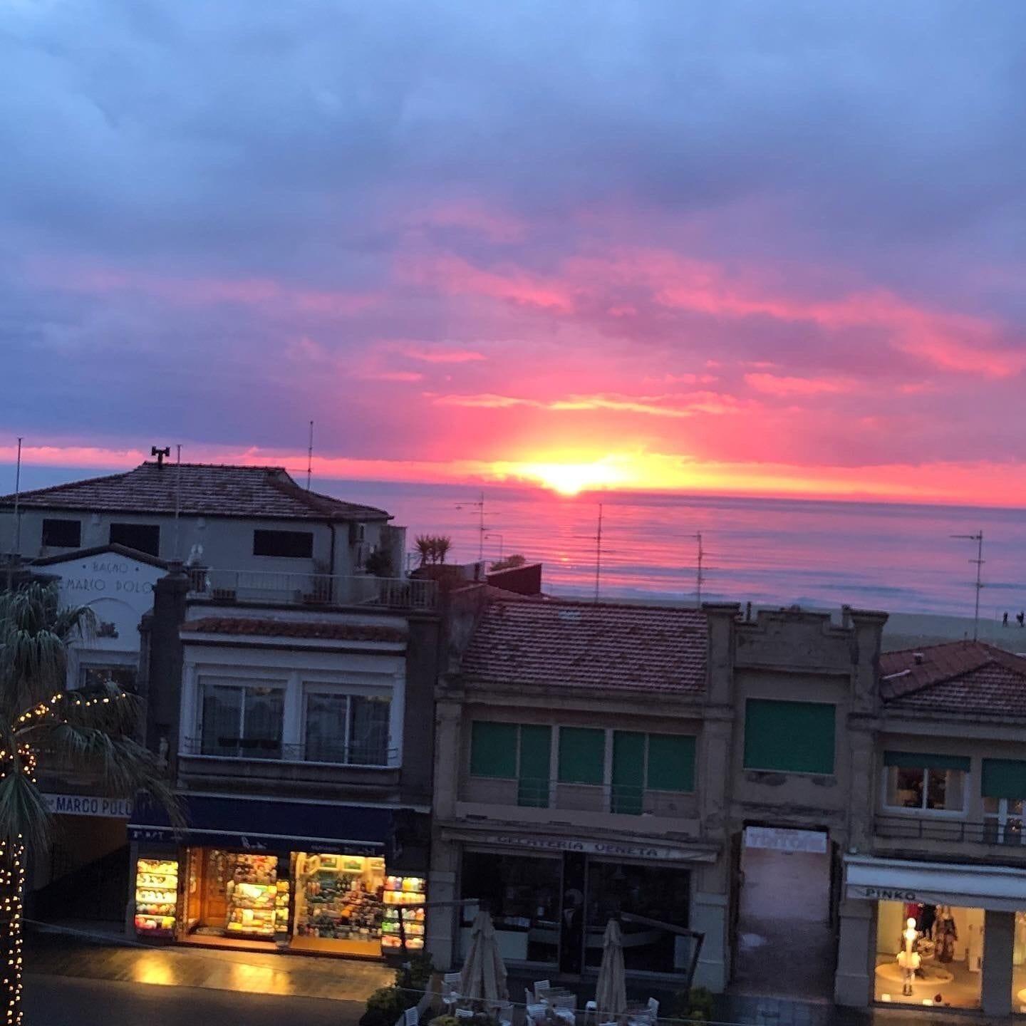 Hotel Bella Riviera Lungomare Виареджо Экстерьер фото